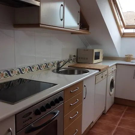 Apartamento ático Con Terraza Y Vistas Al Mar *